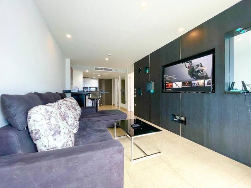 60sqm luxury 1 Bed - Pattaya City Centre - Centara Avenue Residences - 704 — отель в Паттайе, Таиланд