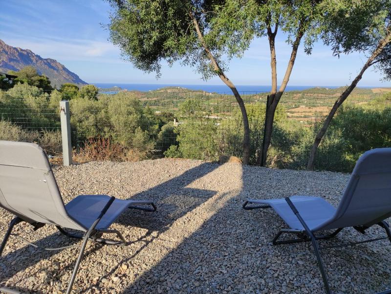 La Ginestra a Tertenìa - Elegante rifugio con terrazza