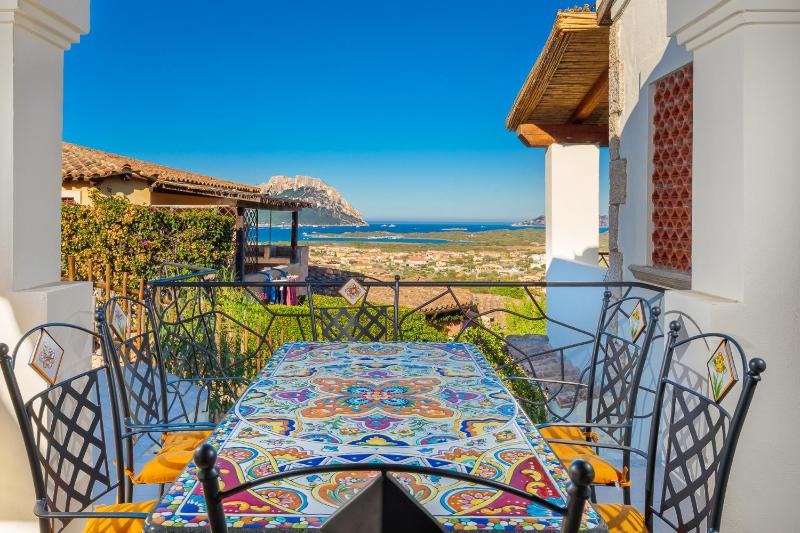 Villa Vista Mozzafiato a Porto San Paolo - Relax e BBQ