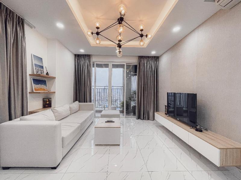 Nhaanhouse Sunrise City — комфортный отель в Хошимине