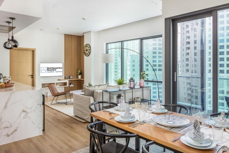 Dubai Marina Peaceful & Stylish 2BR - JBR beach — забронировать отель в Дубае