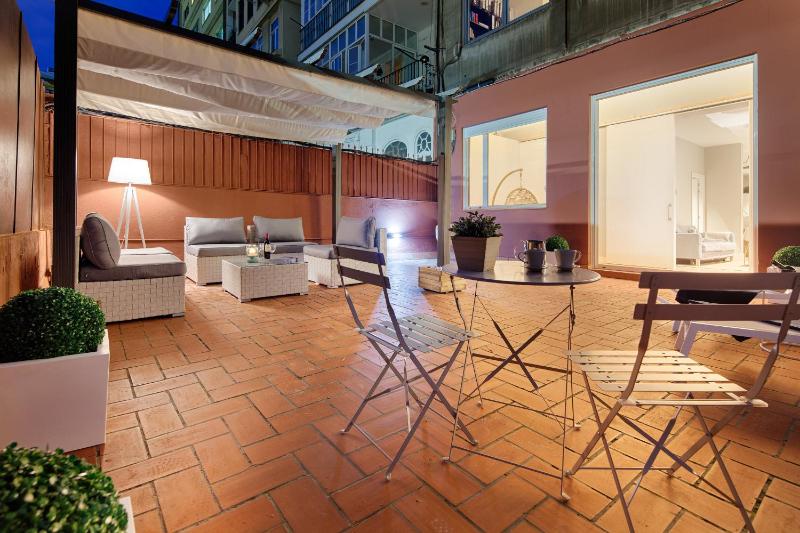 Habitat Apartments Barcelona Plaza — забронировать отель в Барселоне