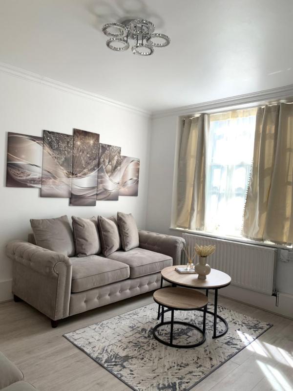 New look flat In Waterloo — комфортный отель в Лондоне