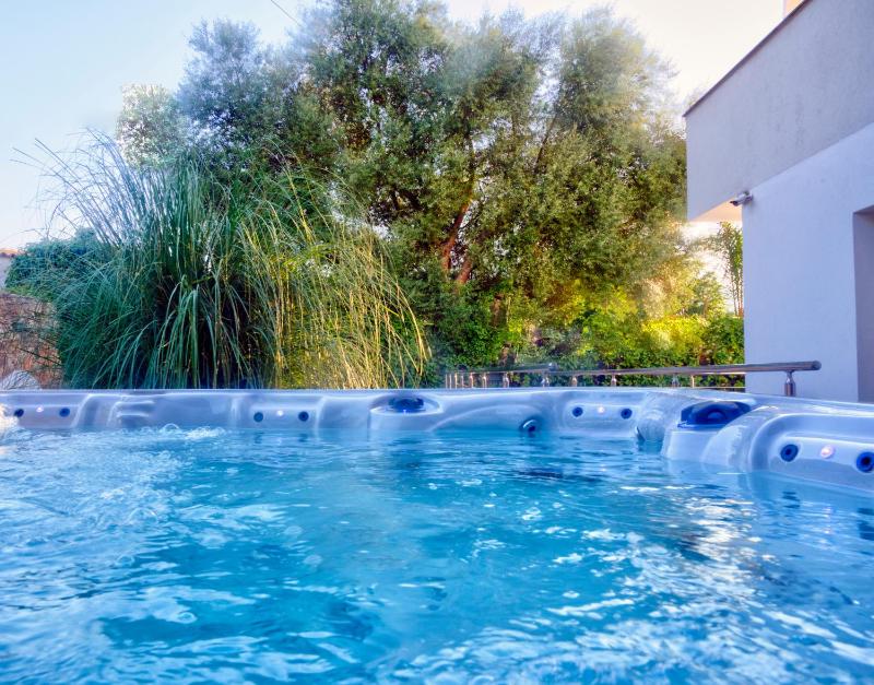 Villa Deluxe con Idromassaggio — отель в Палермо, Италия