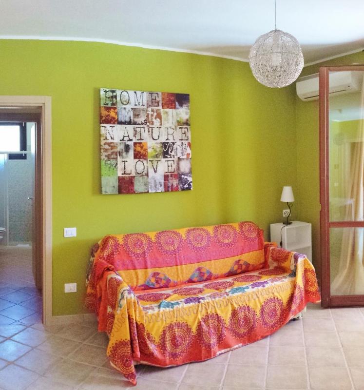 Casa Felice a Chia - Confortevoli Appartamenti Vicini