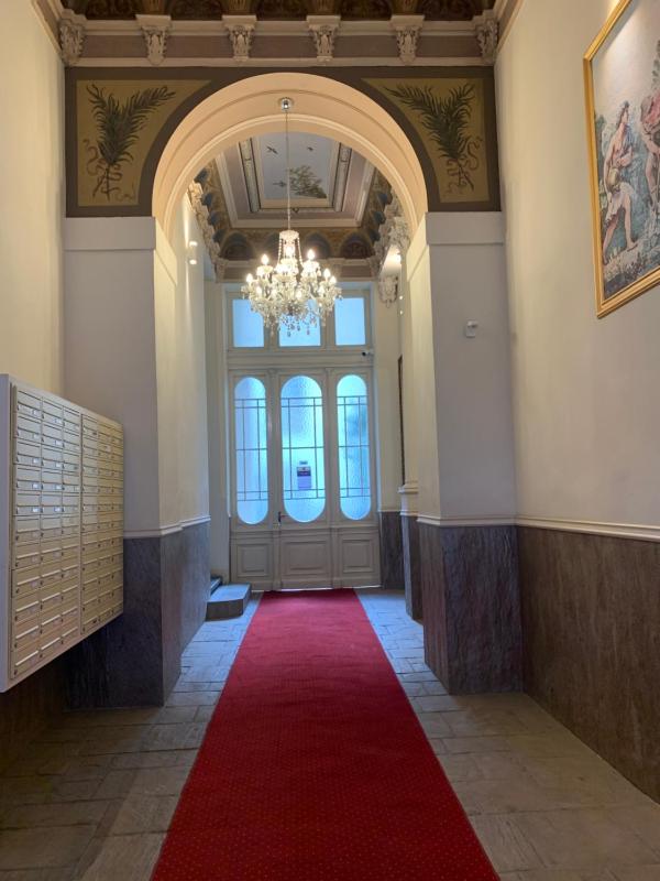 Charles Square Prague Apartment — отель в Праге, Чешская Республика