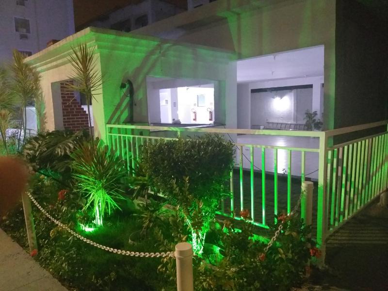 Condominio estacao carioca , Iraja — отель с удобствами в Рио
