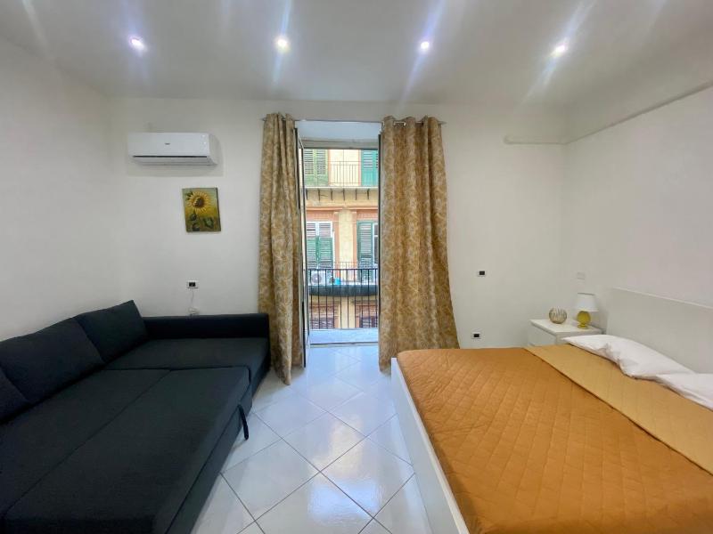 Marechiaro Apartments — забронировать отель в Палермо