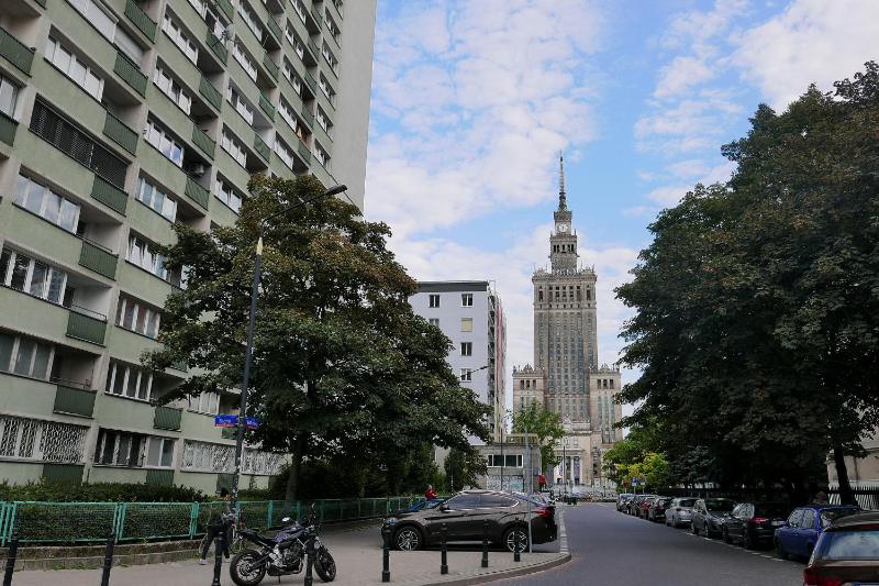 Warsaw City Center — забронировать отель в Варшаве