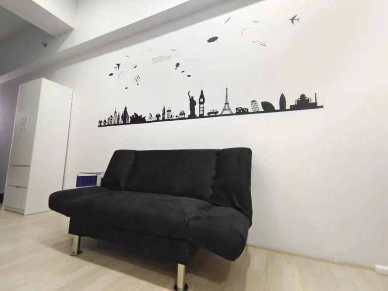 REVOAurora PLACE-Studio room-bukit jalil-pax-pavilion2-C9 — отель с удобным расположением в Куала-Лумпуре