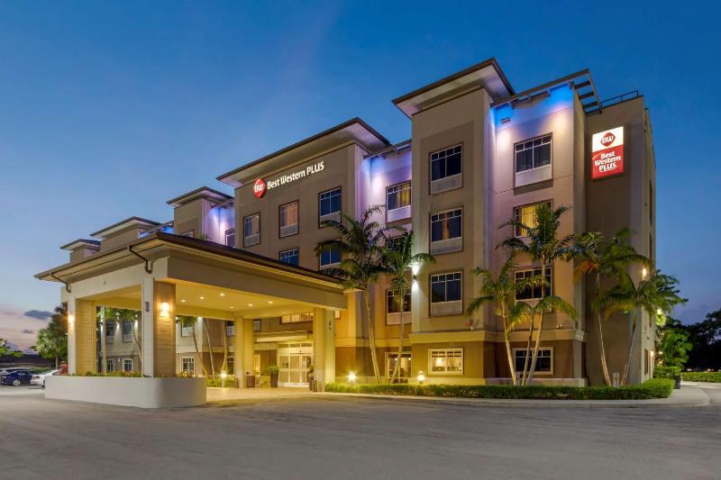 Best Western Plus Miami Airport North Hotel & Suites — отзывы гостей и цены