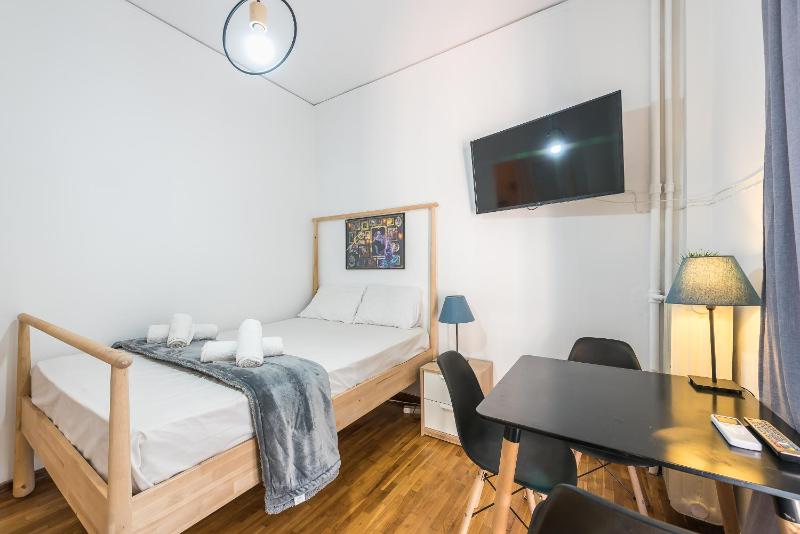 Dionisos Apartment — отель с удобным расположением в Афины