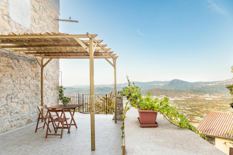 Antico Forno a Baunei - Appartamenti con Vista Montagna