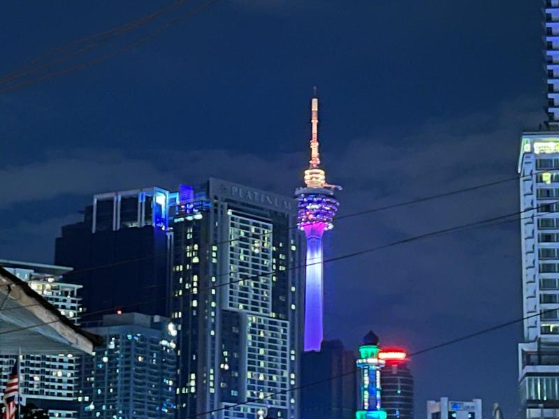 Ceria Three bedrooms Homestay Plaza Rah Kampung Baru Kuala Lumpur City Centre — отель с удобствами в Куала-Лумпуре