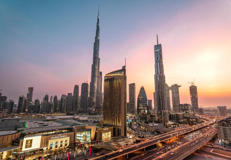 Elite Royal Apartment - Panoramic Full Burj Khalifa, Fountain & Skyline View - ACed direct connection to Dubai Mall - Governor — забронировать отель в Дубае