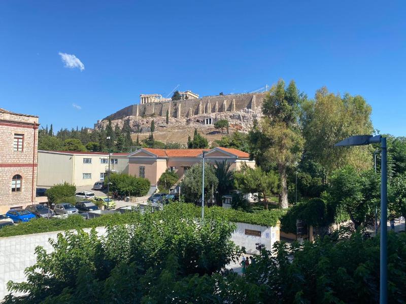 Check Point - Acropolis View A — отель с удобствами в Афины
