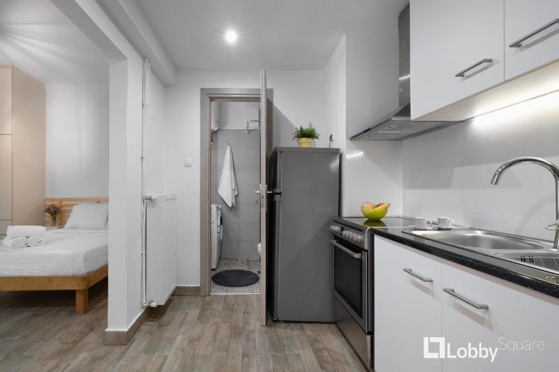 Цены на Embassy Studio by LobbySquare в Афины
