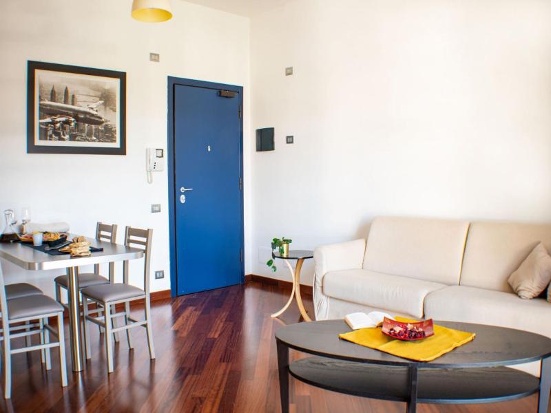 The Best Rent - Bright apartment near Corso Lodi — отель с удобствами в Милане
