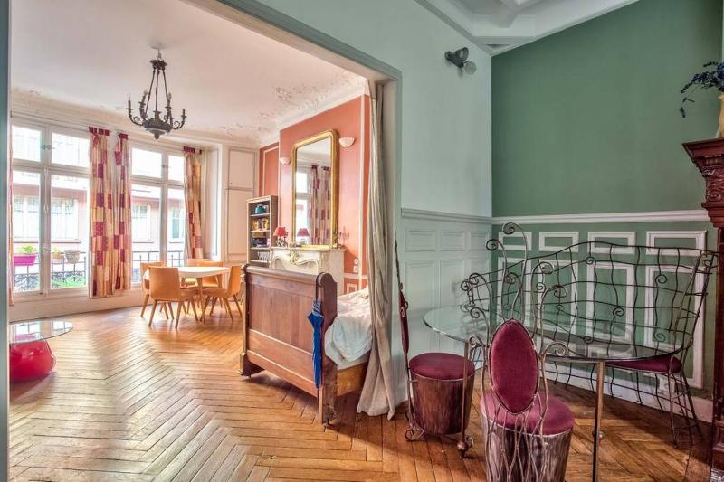 Цены на Village d'Auteuil в Париже