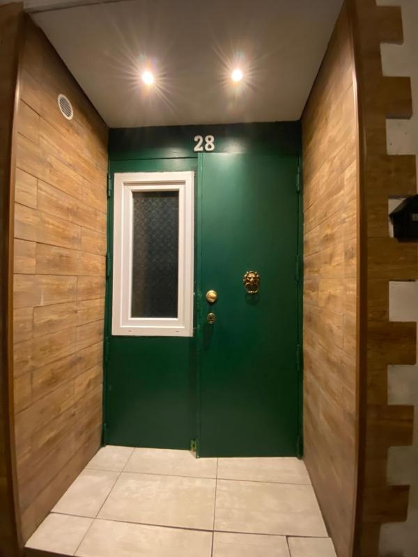 Цены на Vat' Coke House в Неаполе