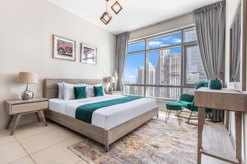 Icon Casa Living - Stunning Boulevard View Flat Next to Burj Khalifa — комфортный отель в Дубае