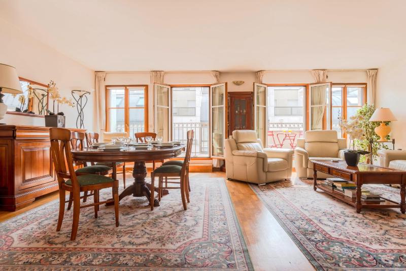 Цены на Beaudelaire Center Residence в Париже