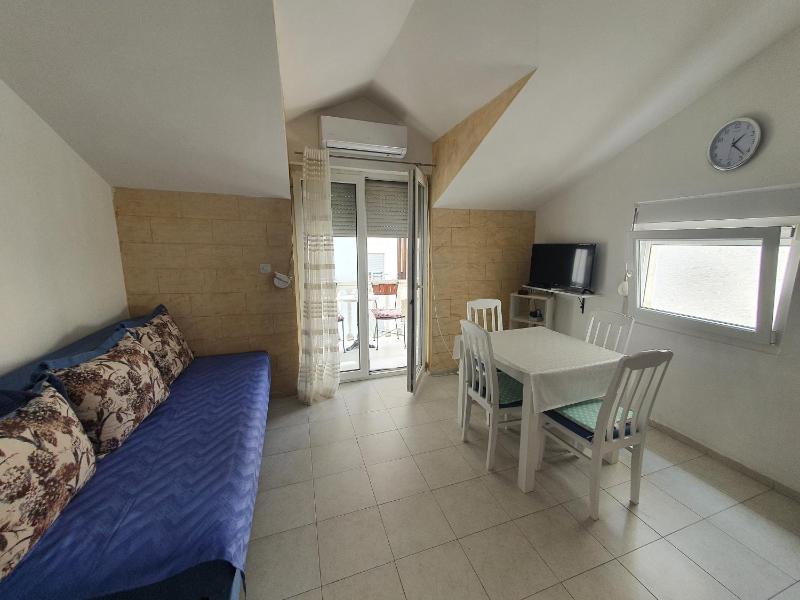 Lovely one bedroom apartment in heart of Budva — отель в Будва, Черногория