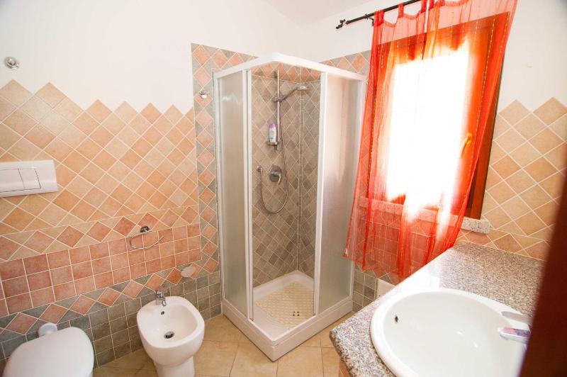 Piero House a Tanaunella - Spazioso appartamento