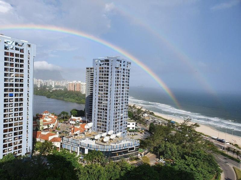 Beachfront - 3 bedr - ACs, Internet, Security 24h - Barra da Tijuca - 140m2 — комфортный отель в Рио