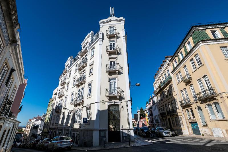 Lisbon Apartment Near Rato Square — отзывы гостей и цены
