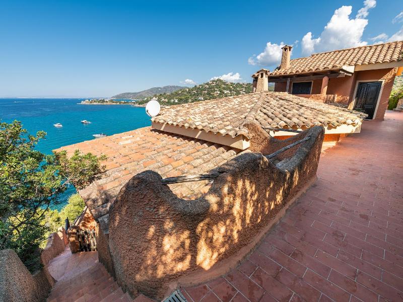 Casa Flaminio a Torre delle Stelle - Villetta fronte mare