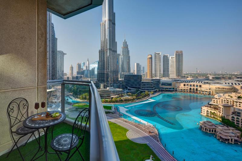 Durrani Homes - Luxe Living with Burj Khalifa and Fountain View - third room without partition — отель с удобным расположением в Дубае