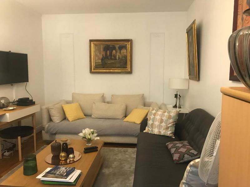 Cosy Flat 1 BDR Arc de Triomphe Champs Elysees — комфортный отель в Париже
