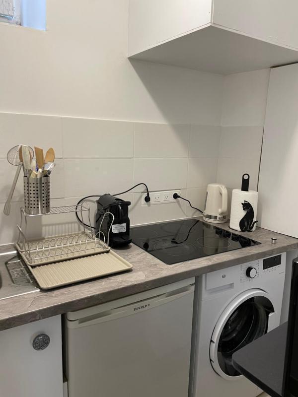 Top Apartement Cosy Ternes Paris — отель с удобным расположением в Париже