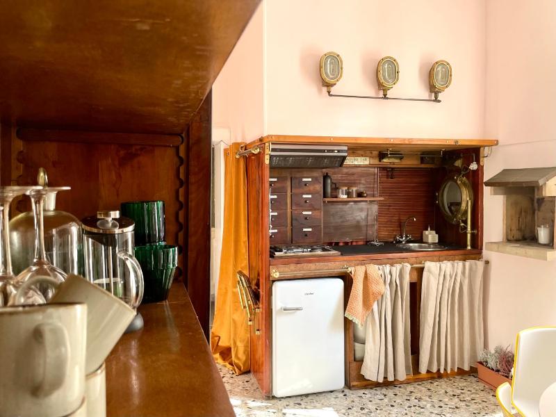 Venetian pink apartment in Dorsoduro — отель в Венеции, Италия