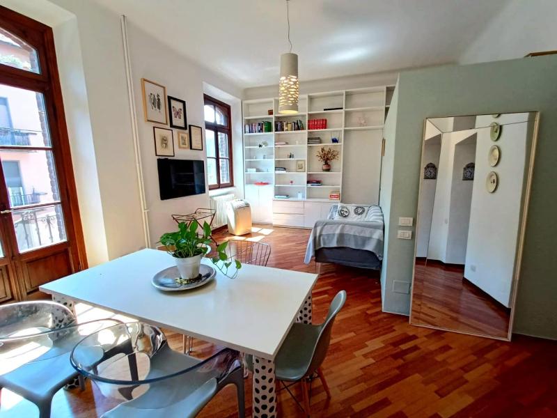 Charming design apartment into Navigli district — отзывы гостей и цены