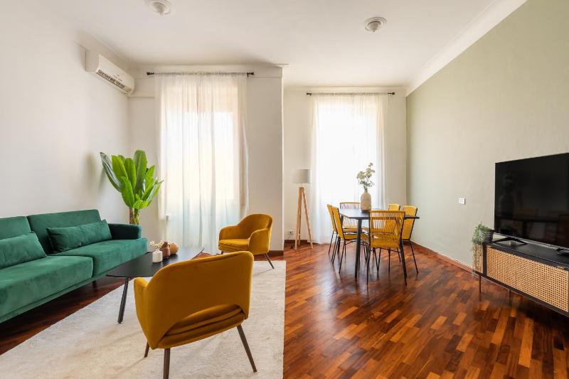 Цены на [Prestigious apartment at the Vatican] в Риме
