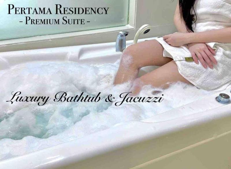 Staycation with Private Jacuzzi @ KL Downtown 1711 — комфортный отель в Куала-Лумпуре