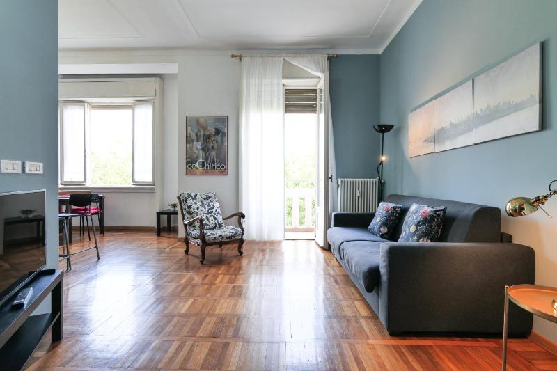 Contempora Apartments - Piazzale Susa 14 — отель с удобным расположением в Милане
