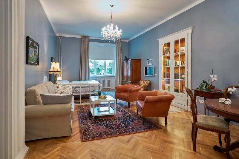 Schieszl Apartments 1 — отель с удобным расположением в Будапеште