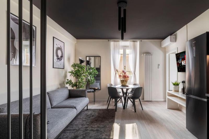 Stupendo duplex in centro a Milano — забронировать отель в Милане