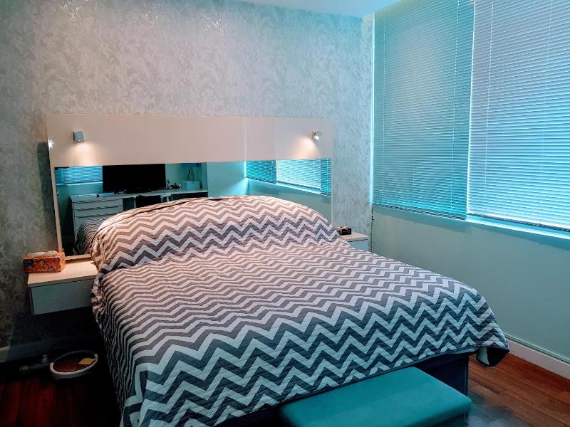 KLCC lux. Condo with free bus, near LRT & Mono rail. Super location! — отель с удобствами в Куала-Лумпуре