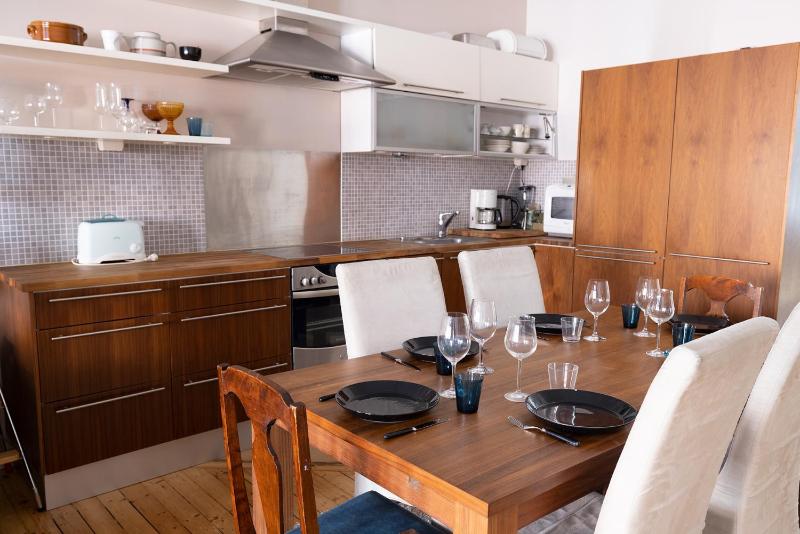 Цены на 2ndhomes 1BR Charming City apartment in Yrjonkatu в Хельсинки