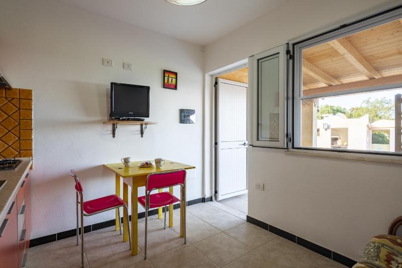 Casa del Sole 4 a Tertenìa - Romantico nido vista mare