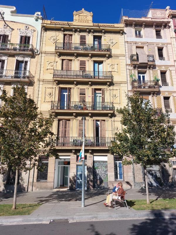 Clot MiraBarna Apartments — отель с удобным расположением в Барселоне