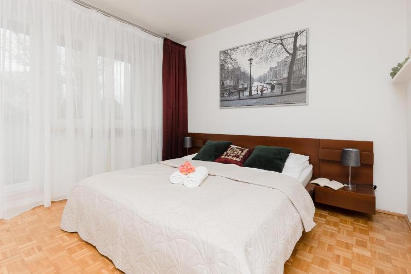 Warsaw Magellana Apartment by Renters — отель с удобным расположением в Варшаве