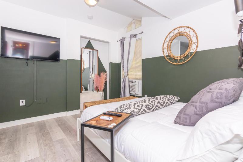 Studio Miami with Backyard - Heart of Downtown and Wynwood — отель в Майами, Соединенные Штаты Америки