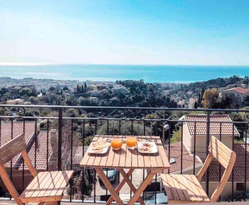 SUPERBE APPARTEMENT VUE MER PANORAMIQUE — отзывы гостей и цены