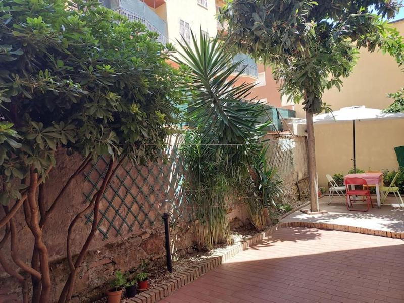 [CASA ANNA 5 STELLE] Apartment with garden — забронировать отель в Риме