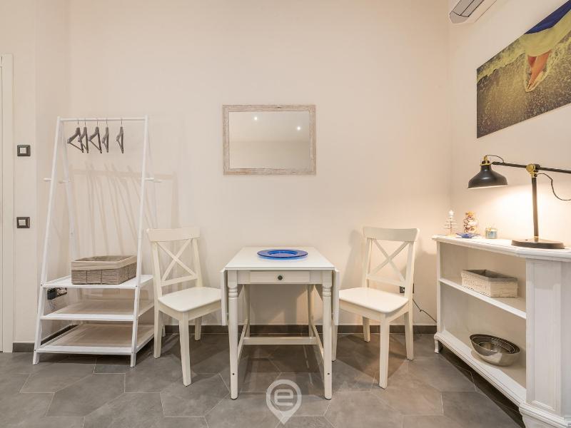 Studio 74 a Cagliari - Accogliente Monolocale Centrale